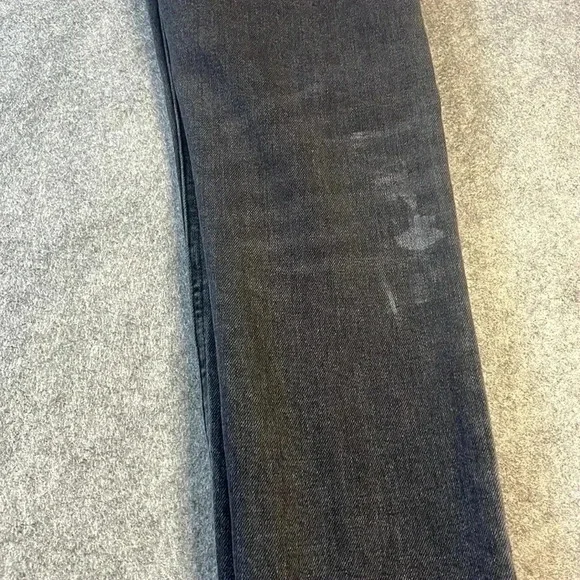 Denim Forum Yoko High Rise Slim in Distressed Black 24*27 - Picture 6 of 9